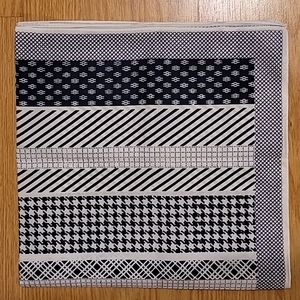 Vintage Glentex Scarf Made In Italy Blue White Geometric Square 22”x 22”